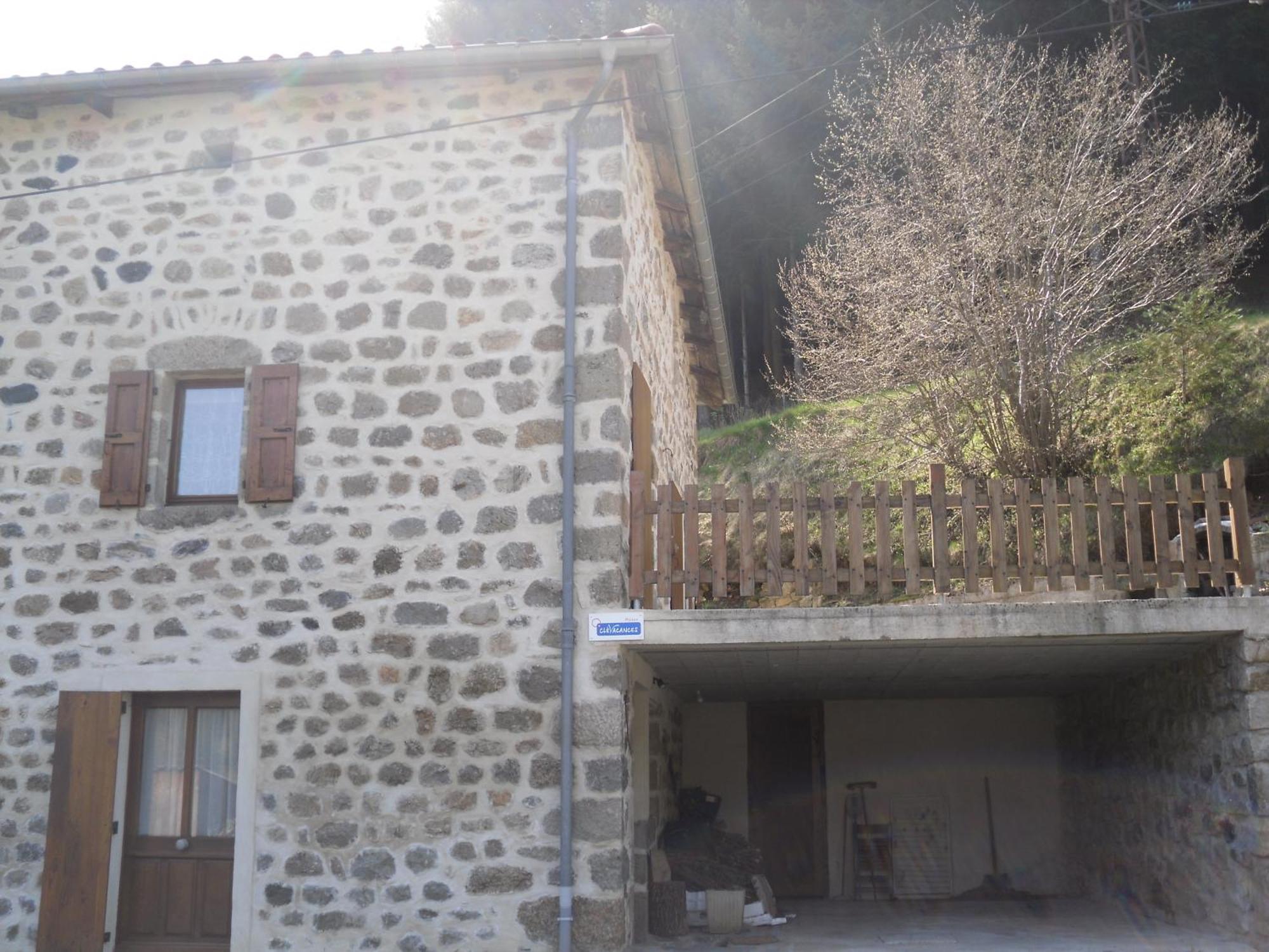 Gite-la Combelle Country house Dornas